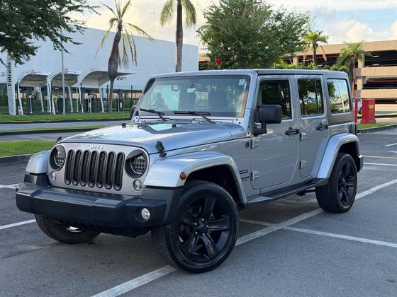 JEEP WRANGLER 3.6 UNLIMITED SPORT 4X4 V6 GASOLINA 4P AUTOMÁTICO